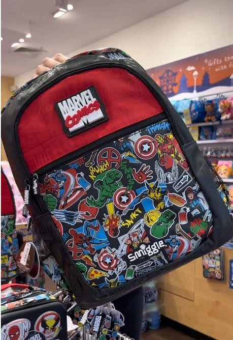Smiggle New Marvel Backpack 17 inch