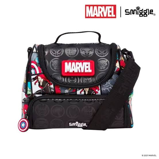 Smiggle Marvel cross Lunch Bag