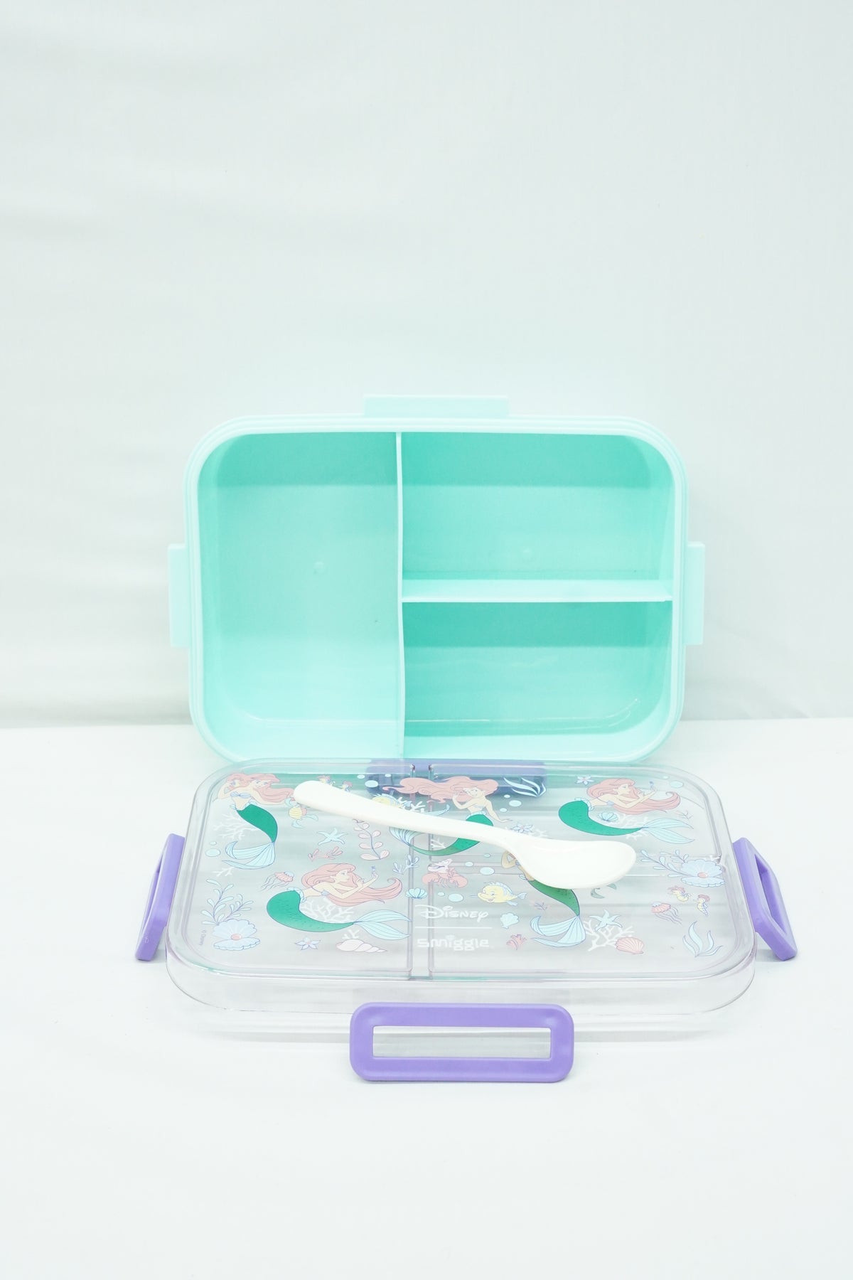 Smiggle Mermaid 1400Ml Free 3 partition lunch box