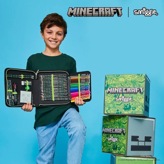Smiggle MineCraft Stationary Set 43 Pieces